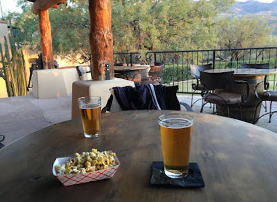 arizona/saguaro-national-park/bar/the-dog-house-saloon-at-the-tanque-verde-ranch