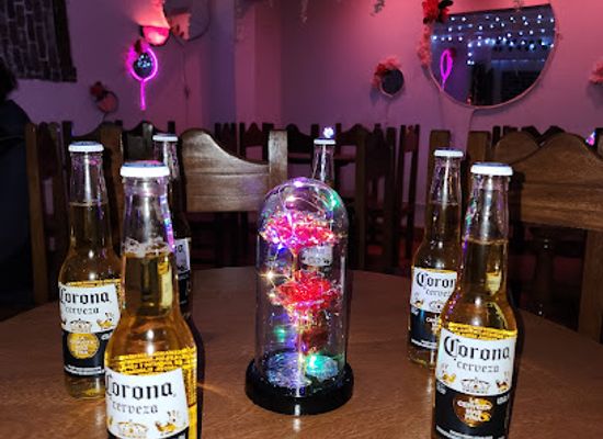 bolivia/potosi/casa-de-la-moneda/bar/las-rosas-pub-restobar