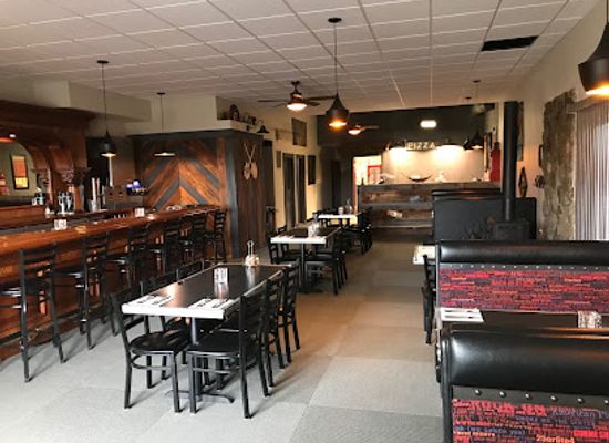 wyoming/medicine-bow-national-forest/bar/the-divide-restaurant-lounge