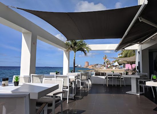curacao/st-joris-bay/bar/saint-tropez-ocean-club