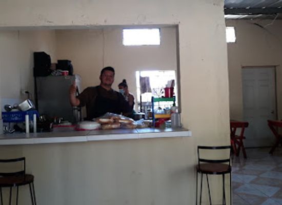 el-salvador/joya-de-ceren-archaeological-site/bar/buso-papa-chico