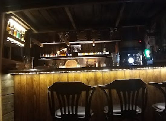 turkiye/canakkale/bar/macleren-s-doors