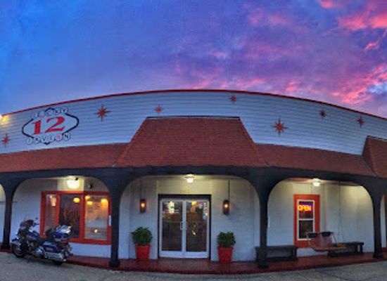 north-carolina/outer-banks/bar/lucky-12-tavern