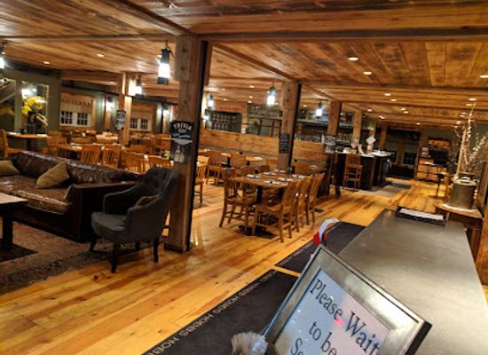 new-hampshire/carroll-county/bar/hobbs-tavern-brewing-company