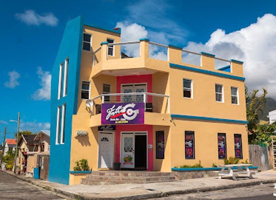 saint-kitts-and-nevis/saddle-hill/bar/father-g-sports-bar-and-lounge