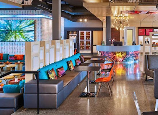 virginia/chesapeake-bay-region/bar/wxyz-bar-lounge-chesapeake