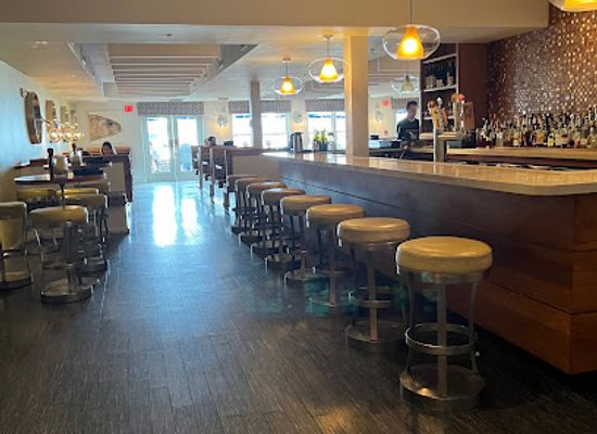 michigan/southwest-michigan/bar/bentwood-tavern