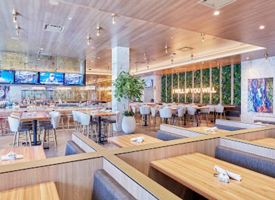 arizona/scottsdale/scottsdale-fashion-square/bar/moxies-scottsdale-restaurant