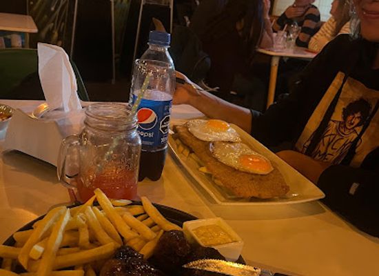 uruguay/soriano/bar/monalisa-bar-grill