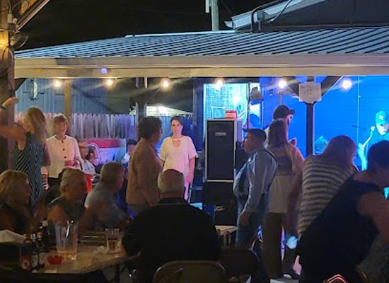 kansas/chautauqua-hills/bar/billy-s-bar-grill