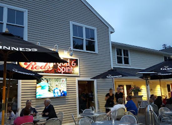new-hampshire/rockingham-county/bar/friendly-red-s-tavern