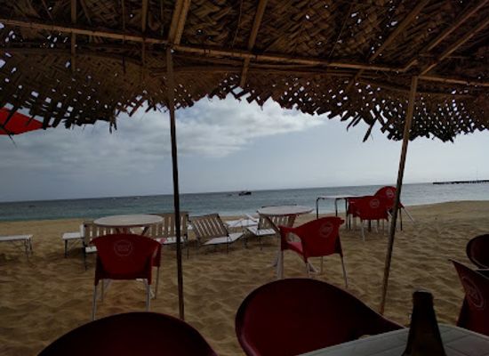 cabo-verde/vila-do-maio/bar/bar-tropikal