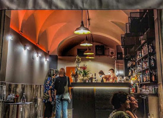 italy/lucca/bar/screwdriver