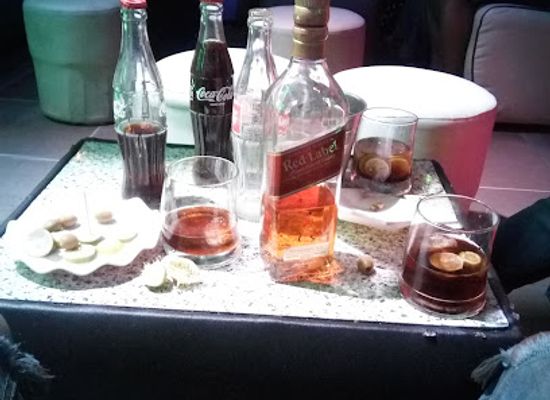 cote-d-ivoire/abidjan/yopougon/bar/selfie-bar