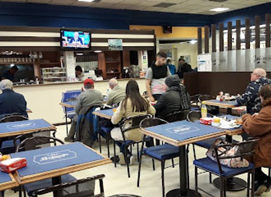 argentina/tierra-del-fuego-national-park/bar/babiecas-bar
