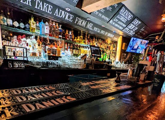 canada/montreal/downtown-montreal/bar/mad-hatter-pub