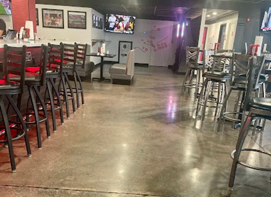 oklahoma/southwestern-oklahoma/bar/johnnie-s-kitchen-and-bar-south