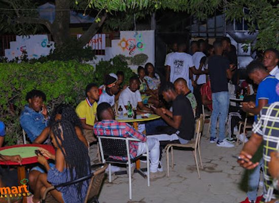 haiti/hinche/bar/smart-bar