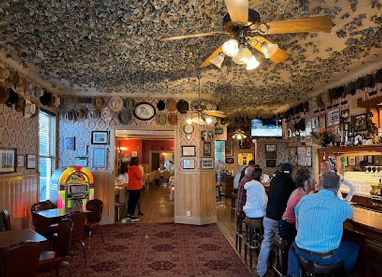 nevada/douglas-county/bar/j-t-basque-bar-dining-room