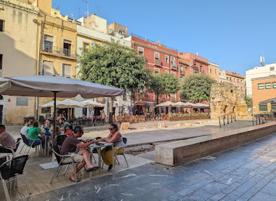 spain/tarragona/bar/tarakon