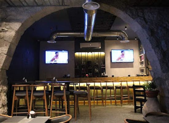 jordan/madaba/bar/medab-resto-pub