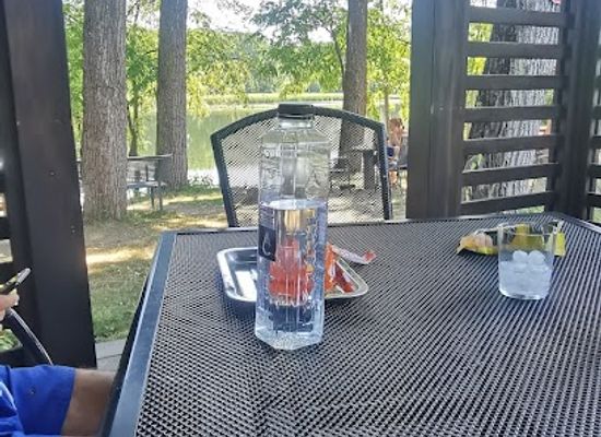 romania/oltenia/bar/terasa-bar-carolin