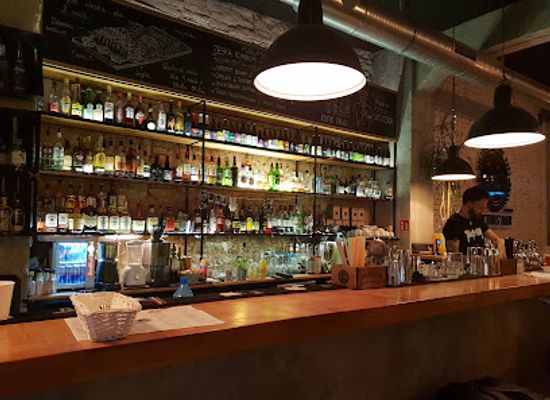 poland/wroclaw/srodmiescie/bar/doctors-bar