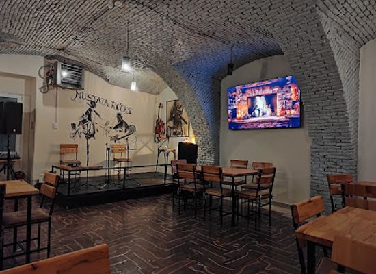 romania/brasov/bar/mustata
