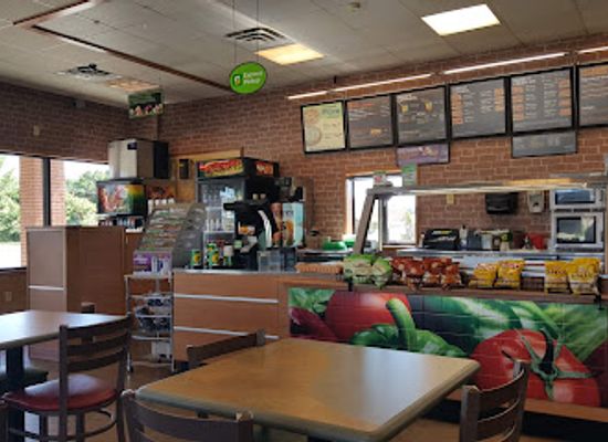 oklahoma/ouachita-national-forest/bar/subway