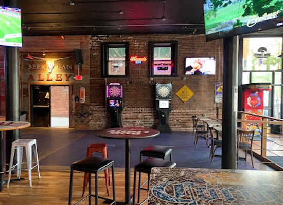 iowa/stone-state-park/bar/beer-can-alley-sioux-city