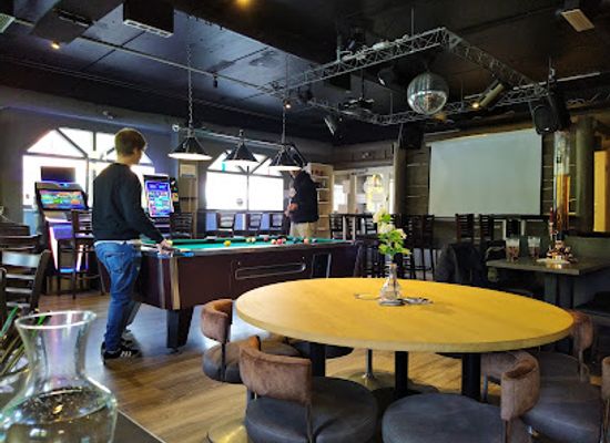 finland/espoo/leppavaara/bar/blue-jay-lounge-bistro