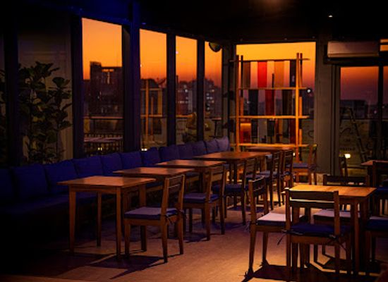 myanmar-burma/lower-myanmar/bar/salween-180-rooftop-bar
