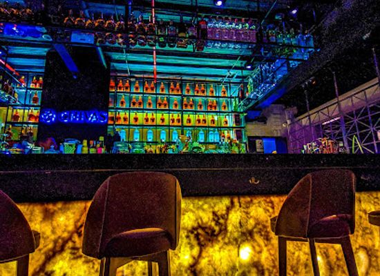 ecuador/western-lowlands/bar/love-me-rooftop