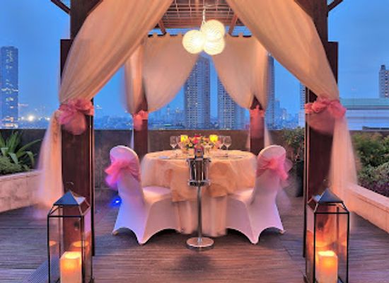 indonesia/jakarta/bar/skypool-bar-cafe