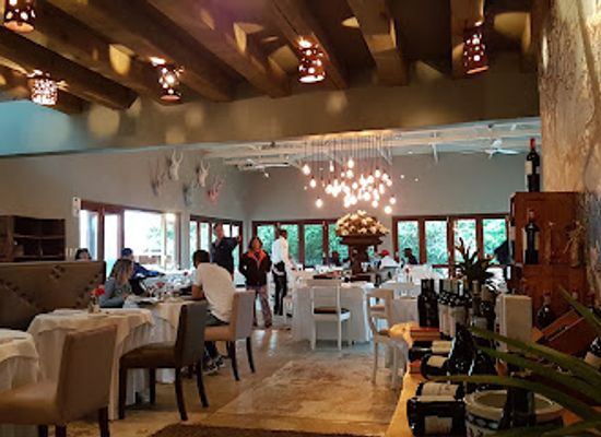 south-africa/blyde-river-canyon-nature-reserve/bar/magnolia-restaurant-cocktail-lounge