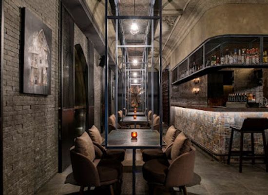 qatar/al-daayen/bar/the-barn-doha