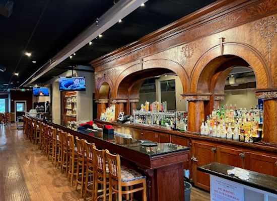 washington/lake-chelan/bar/the-landing