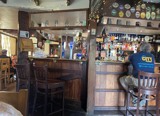united-kingdom/pembrokeshire/bar/the-farmers-arms