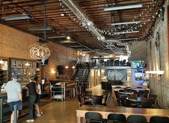 wyoming/natrona-county/bar/frontier-brewing-company-and-taproom