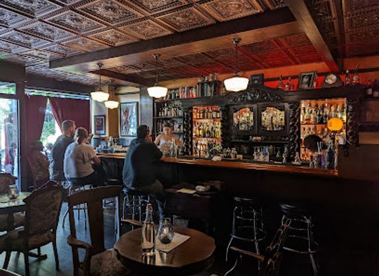 washington/the-skagit-valley/bar/revival-lounge