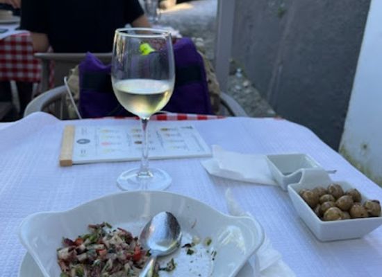 portugal/serra-de-sintra/bar/tapas-wine
