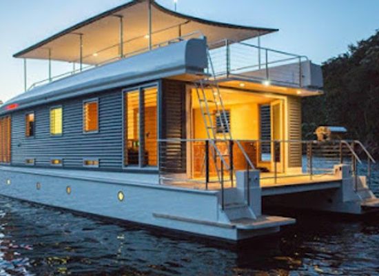 zambia/lake-kariba/bar/chezela-warer-club