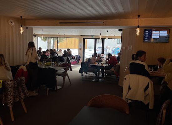 france/alpe-d-huez/bar/camp-de-base-pic-blanc-alpe-d-huez