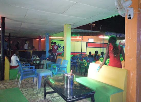 cote-d-ivoire/comoe/bar/maquis-selfie-aniassue