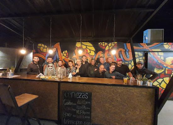 argentina/puerto-madryn/bar/artesana