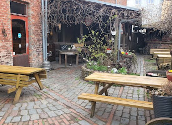 latvia/liepaja/bar/loms-bars