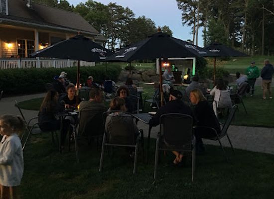 rhode-island/burlingame-state-park/bar/alaina-s-ale-house