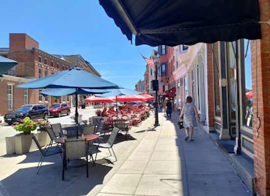 illinois/northwestern-illinois/bar/jamie-s-wine-studio-of-galena