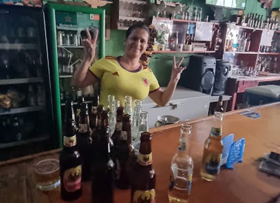 costa-rica/puntarenas/bar/los-capitanes