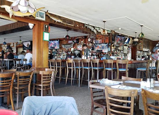 new-york/fire-island/bar/kismet-inn